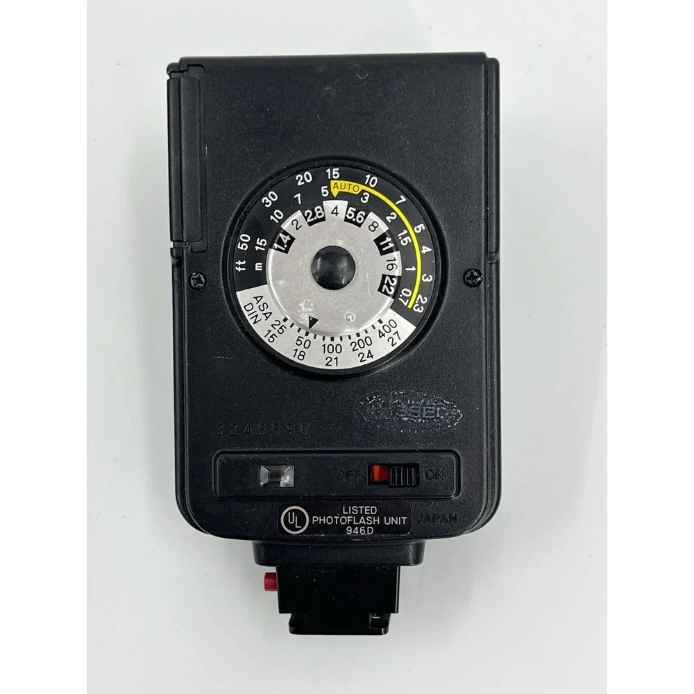 Vintage Minolta Camera Flashes Auto 25 and Maxxum 2800AF UNTESTED As-Is